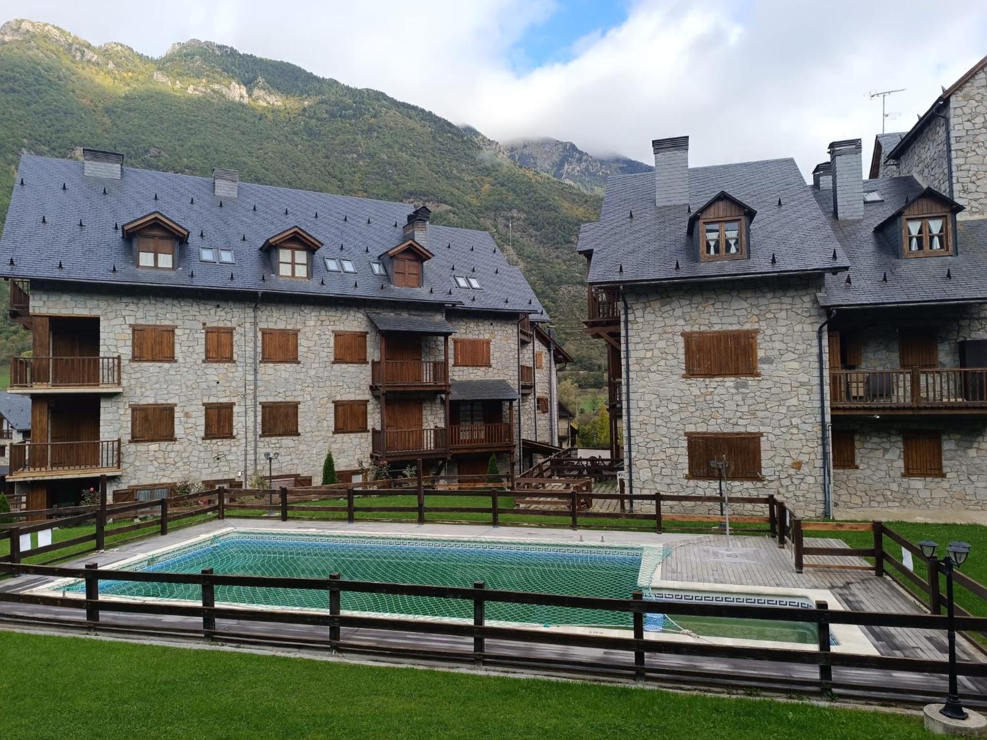 Vall Benas Familias-Valle De Benasque Exterior photo